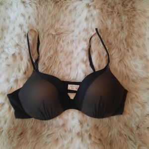 Victoria Secret or Like Bras